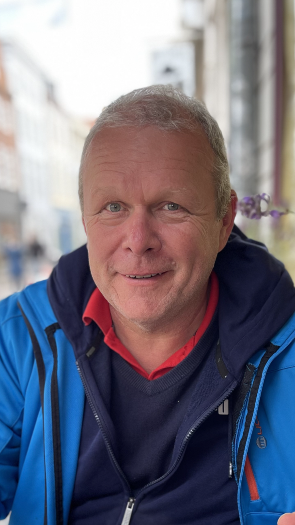 Prof. Dr. Harald Lange. Prof. Dr. Harald Lange.