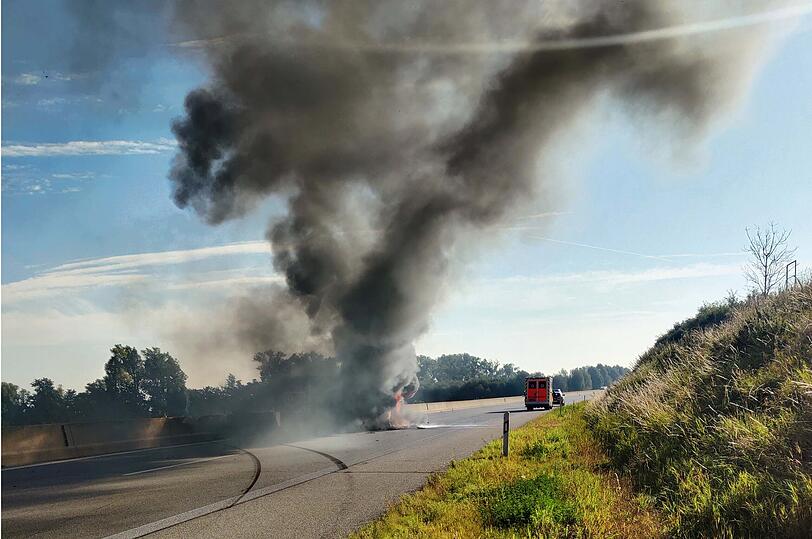Die bei dem Unfall entstandene Rauchwolke war weithin sichtbar.