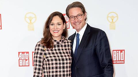 Andreas Scheuer mit seiner Ehefrau Julia in Berlin.