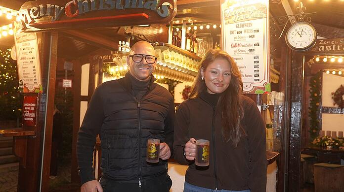 Ein neuer Weihnachtsmarkt für München: Lilli Blume ist die Veranstalterin von "Santa's Isarzauber“ auf der Praterinsel. Vater Charles Blume hat schon zahlreiche festliche Events in ganz Deutschland veranstaltet (u.a. Winterworld an der Motorworld).