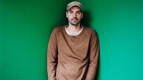 Henrik von Holtum ist Textor. Nach seiner Zeit mit Kinderzimmer Productions hat er jetzt ein Soloalbum veröffentlicht.