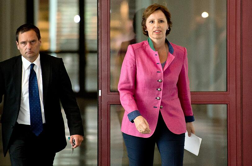 Christine Haderthauer am Montagabend bei ihrer Rücktrittserklärung.