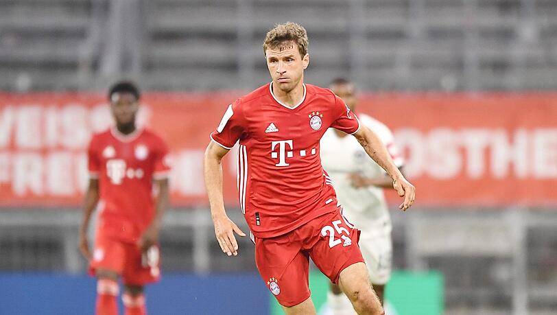Spielt bereits seit der D-Jugend beim FC Bayern und hat seinen Vertrag dort gerade erst bis 2023 verlängert: Ur-Bayer Thomas Müller. Spielt bereits seit der D-Jugend beim FC Bayern und hat seinen Vertrag dort gerade erst bis 2023 verlängert: Ur-Bayer Thomas Müller.