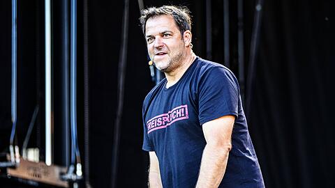 Martin Rütters Sendung beginnt am Sonntag bereits 45 Minuten früher als ursprünglich geplant