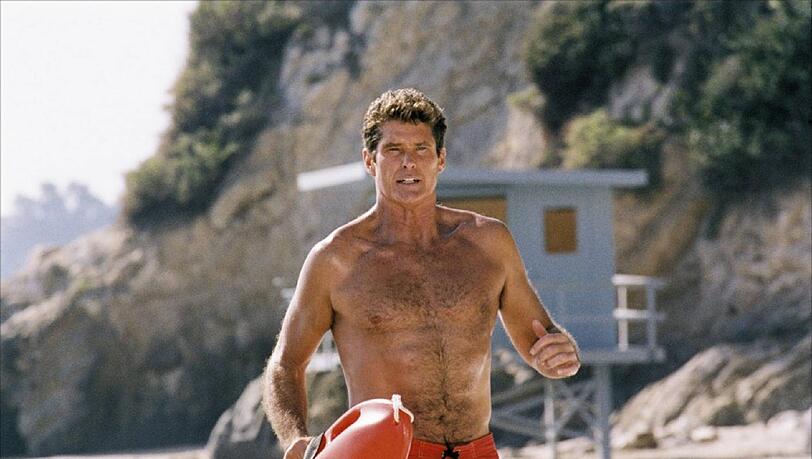 Er ließ die Herzen vieler weiblichen Baywatch-Fans höher schlagen: David Hasselhoff als Mitch Buchannon im Jahr 1990. Er ließ die Herzen vieler weiblichen Baywatch-Fans höher schlagen: David Hasselhoff als Mitch Buchannon im Jahr 1990.