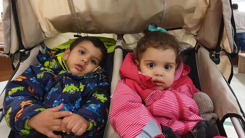 Ahmed und Sultana haben kein Zuhause. Ahmed und Sultana haben kein Zuhause.