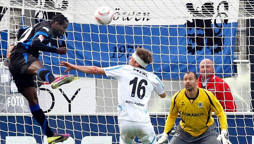 1860 gegen den FSV Frankfurt. 1860 gegen den FSV Frankfurt.