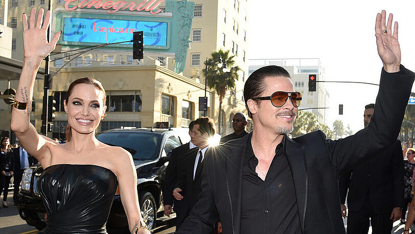 Angelina Jolie und Brad Pitt nahmen sich Zeit für ihre Fans Angelina Jolie und Brad Pitt nahmen sich Zeit für ihre Fans