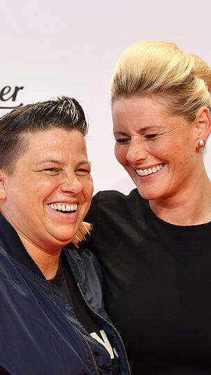 Kerstin Ott (links) und ihre Freundin Karolina.