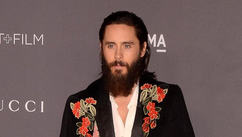 Jared Leto trauert stellenweise nach einem Dreh. Jared Leto trauert stellenweise nach einem Dreh.
