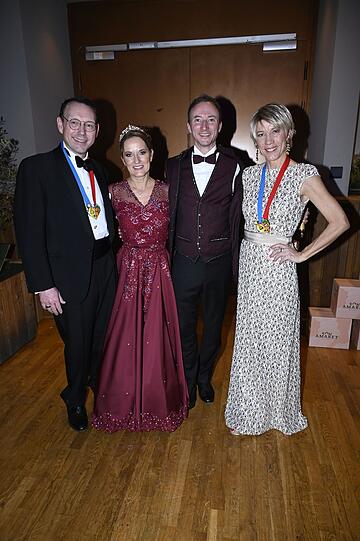Hans Hammer, Steve I. & Ulrike I. (Narrhalla Prinzenpaar) und Diana Mosler