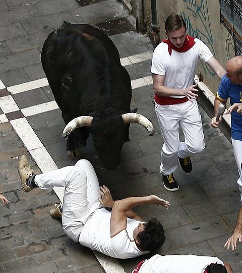 Stierhatz brutal: Aktuelle Bilder aus Pamplona.