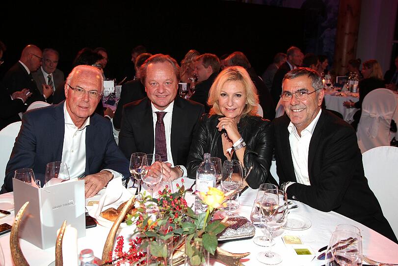 Franz Beckenbauer, Hanjo Schneider, Sabine Christiansen, Norbert Medus.