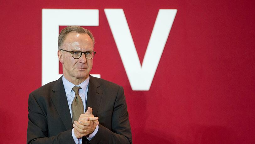 Karl-Heinz Rummenigge stellt sich hinter Bayern-Trainer Pep Guardiola. Karl-Heinz Rummenigge stellt sich hinter Bayern-Trainer Pep Guardiola.