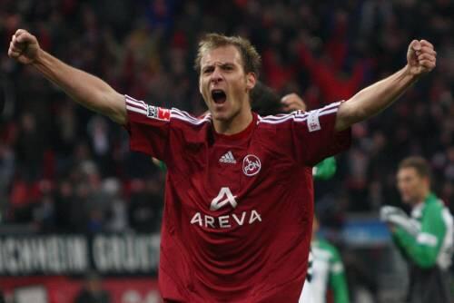 Totgesagte spielen länger: Dominik Reinhardt will noch des öfteren in Jubelpose auftreten.