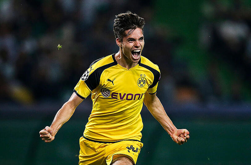Julian Weigl nach seinem Treffer zum 2:0.
