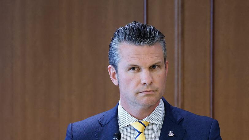 Pete Hegseth sieht sich neuen Vorwürfen ausgesetzt. (Archivbild)
