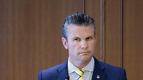 Pete Hegseth sieht sich neuen Vorwürfen ausgesetzt. (Archivbild)