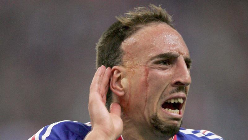 Gab's Unregelmäßigkeiten bei seinem Wechsel von Istanbul nach Marseille? Bayern-Star Franck Ribéry. Gab's Unregelmäßigkeiten bei seinem Wechsel von Istanbul nach Marseille? Bayern-Star Franck Ribéry.