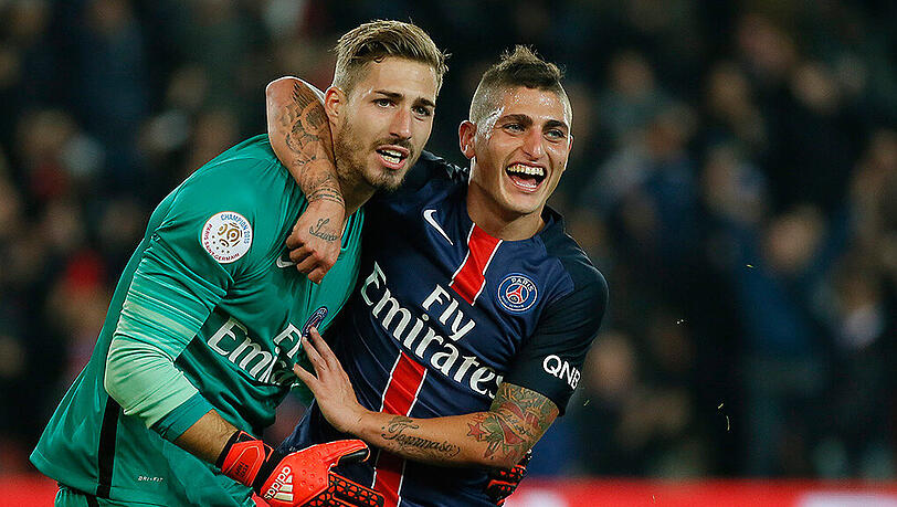 Der deutsche Torhüter Kevin Trapp (links) mit Marco Verratti, seinem Teamkollegen bei Paris St. Germain. Der deutsche Torhüter Kevin Trapp (links) mit Marco Verratti, seinem Teamkollegen bei Paris St. Germain.