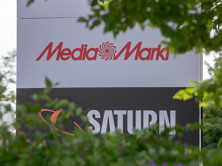 Die Personalturbulenzen treffen den Mutterkonzern von Media Markt und Saturn kurz vor den wichtigsten Wochen des Jahres.