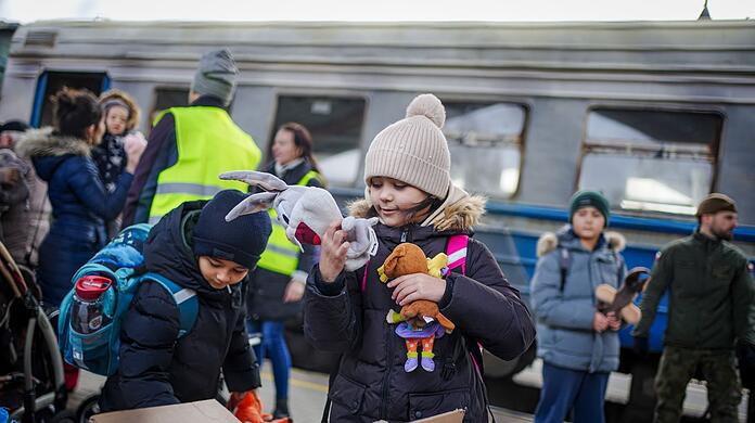 Unter den Flüchtlingen sind auch viele Kinder.