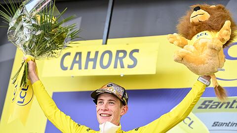 Steht dicht vor dem Gesamtsieg der 109. Tour de France. Jonas Vingegaard.