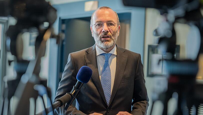 Stellt die Brandmauer in ihrer bisherigen Form infrage: Manfred Weber. (Archivbild) Stellt die Brandmauer in ihrer bisherigen Form infrage: Manfred Weber. (Archivbild)