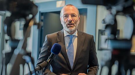Stellt die Brandmauer in ihrer bisherigen Form infrage: Manfred Weber. (Archivbild)