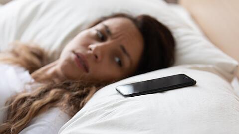 Wenn das eigene Handy eine Art Bedrohung darstellt: Viele Menschen klagen heutzutage über eine "Telefonphobie".