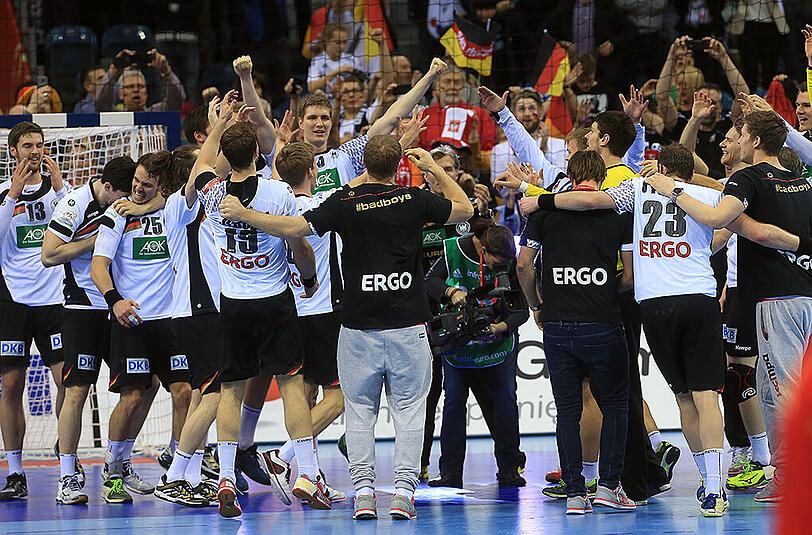 Was vorher niemand erwartet hätte, ist tatsächlich vollbracht! Die DHB-Handballer sind Europameister. Die Bilder vom Spiel und den Emotionen danach.