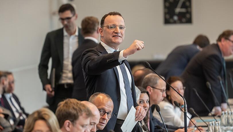Jens Spahn: Wiedergew&auml;hlt mit knapp f&uuml;nf Prozentpunkten weniger als vor einem Jahr.