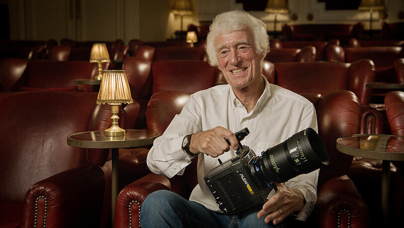 Oscar-prämierte Kameraleute wie Roger Deakins ("1917") nutzen Arri-Technik. Kameras wie die ALEXA Mini LF werden nun im Arrial produziert. Oscar-prämierte Kameraleute wie Roger Deakins ("1917") nutzen Arri-Technik. Kameras wie die ALEXA Mini LF werden nun im Arrial produziert.