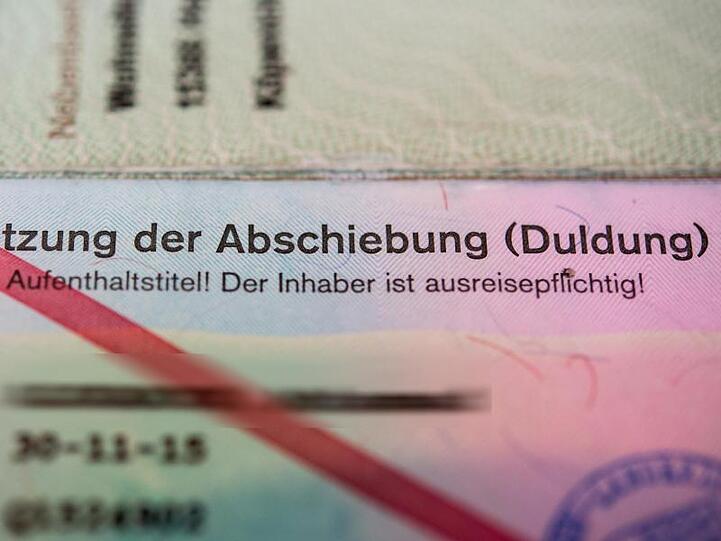 Laut Ausländerzentralregister gab es Ende Januar 182.169 Geduldete in Deutschland, darunter 50.870 Minderjährige.