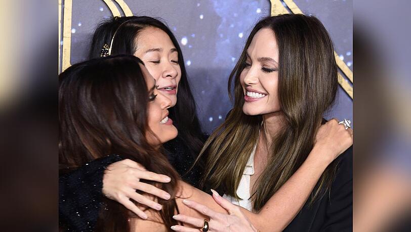 Salma Hayek, Chloé Zhao und Angelina Jolie bei der Premiere des Kinofilms "Eternals" in London.