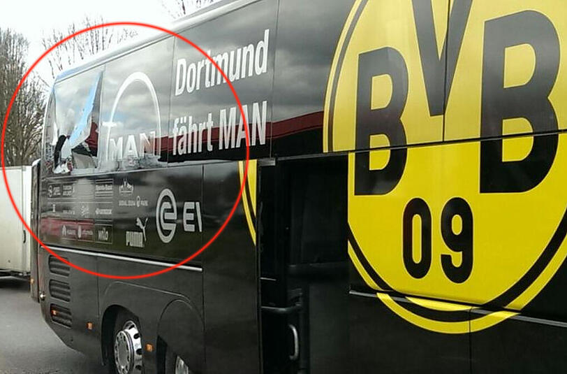 Akt des Vandalismus: Die Scheibe rechts hinten wurde eingeworfen.