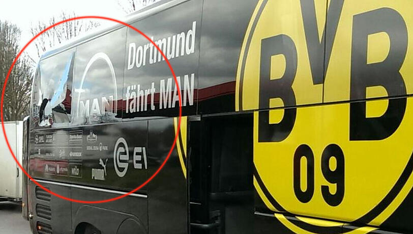 Akt des Vandalismus: Die Scheibe rechts hinten wurde eingeworfen.