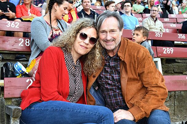 Ein Herz und eine Seele - und das seit zwölf Jahren: Schauspieler Helmut Zierl und seine Sabrina.