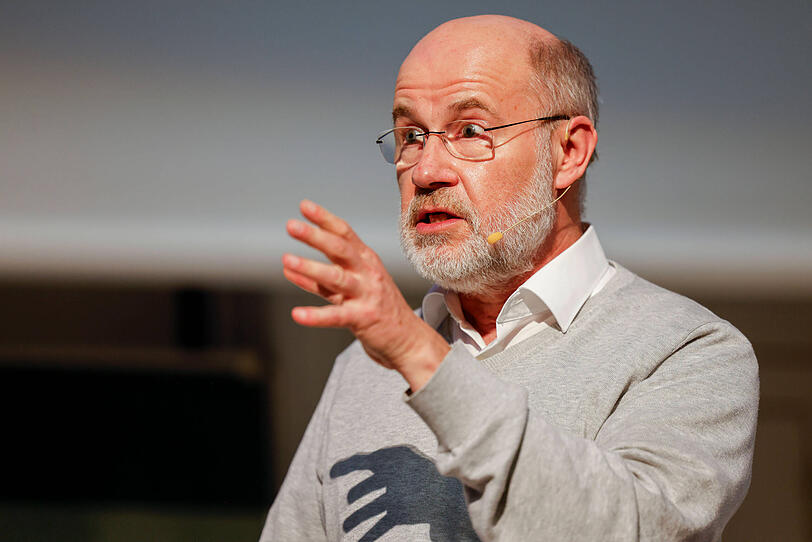 Harald Lesch ist Professor an der Fakult&auml;t f&uuml;r Physik der LMU.