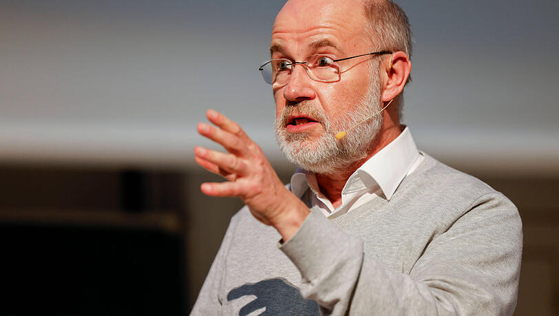 Harald Lesch ist Professor an der Fakult&auml;t f&uuml;r Physik der LMU.