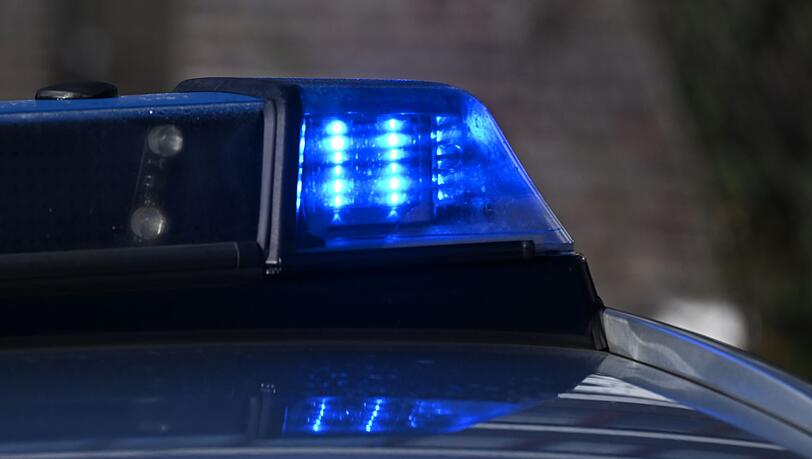 Auto bleibt auf Autobahn plötzlich stehen - Unfall