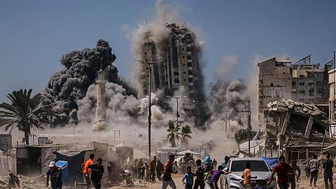 Israels Militär greift derzeit immer wieder Hochhäuser in der Stadt Gaza an, die Armeeangaben zufolge von der Hamas genutzt worden sein sollen. (Archivbild)