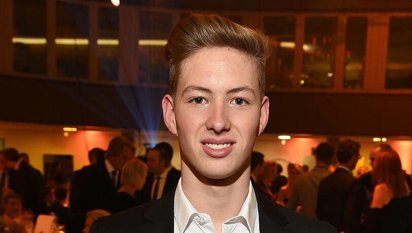 Sohn von Ralf und Cora Schumacher zeigt seine hübsche Freundin