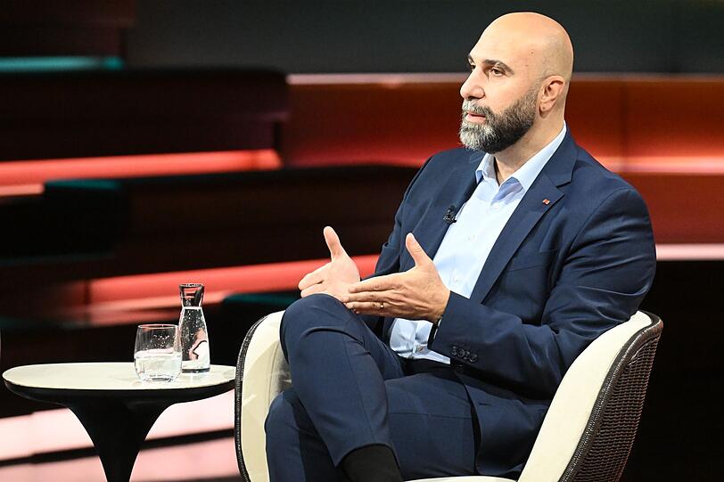 Ahmad Mansour sah einen entscheidenden Beitrag zur gesellschaftlichen Spaltung in den sozialen Medien. Diese seien "Spaltungsmaschinerien".