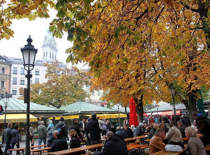 Keller marode, Hygiene nachlässig, zu wenig Lagerflächen, keine Toiletten &ndash; die Liste der Mängel, die auch durch jahrelanges Nichtstun der Stadt angelaufen sind, ist lang. Die große Sanierung geht 2014 los, fünf Jahre Baustelle sind geplant, Standl für Standl. Wie viel die Operation am offenen Herzen kostet, ist noch völlig unklar.