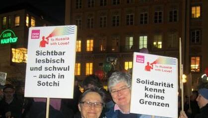 Gegen "Stussland" und Homophobie: Die Demonstration auf dem Marienplatz. Gegen "Stussland" und Homophobie: Die Demonstration auf dem Marienplatz.