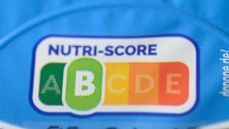 Auf einer Packung Joghurt ist der sogenannte "Nutri-Score" zu sehen. Auf einer Packung Joghurt ist der sogenannte "Nutri-Score" zu sehen.