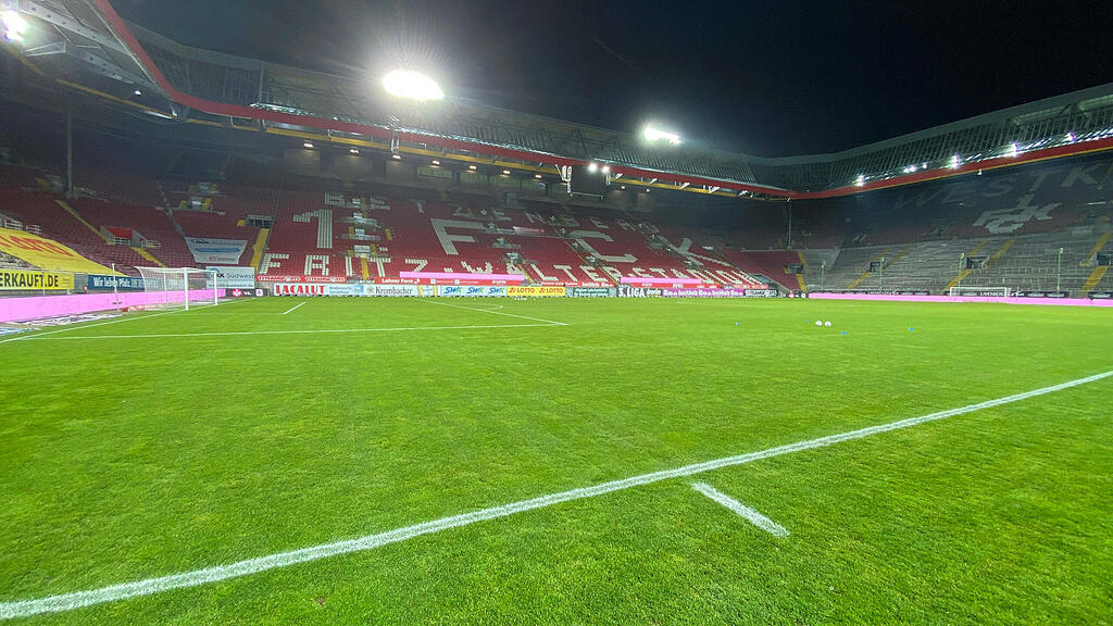 storung bei magenta sport lowen fans argern sich uber panne abendzeitung munchen