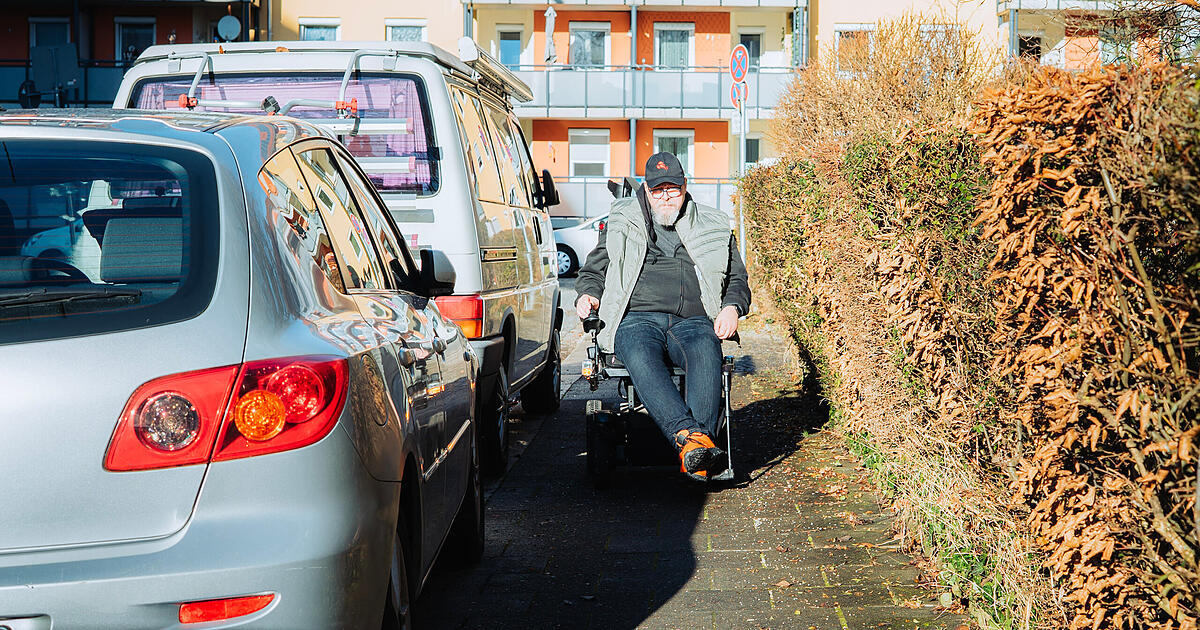 -Wir-sind-keine-Autohasser-M-nchner-Rollstuhlfahrer-wehren-sich-in-Gehwegpark-Debatte