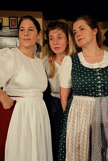 Wunderbares Triumfeminat: Claudia Mabell, Sophie Reiml und Daniela M&auml;rz.